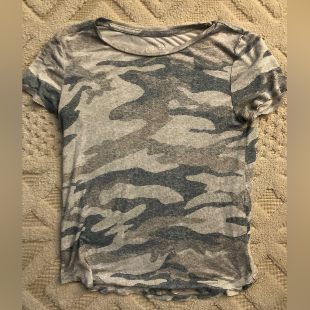 Women’s Aeropostale T-shirt